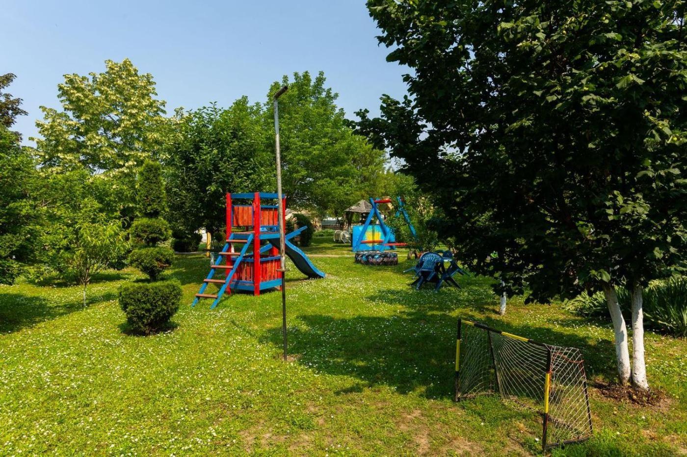 Salas Vujic Becej Exterior photo