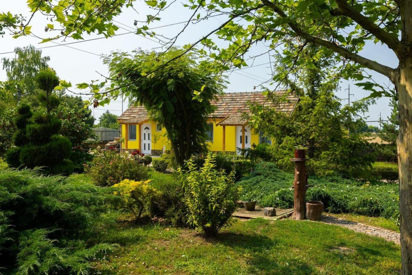 Salas Vujic Becej Exterior photo