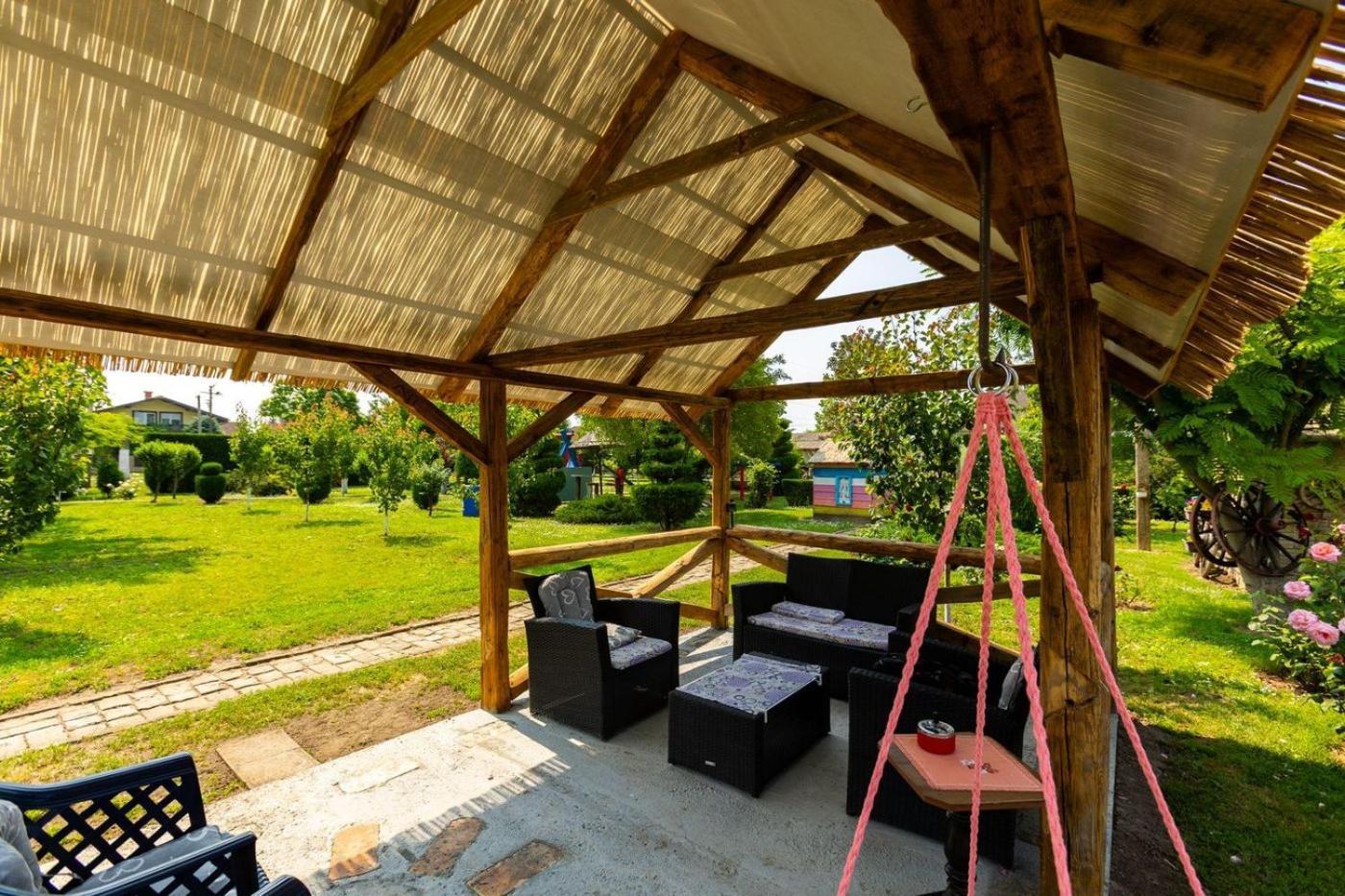 Salas Vujic Becej Exterior photo